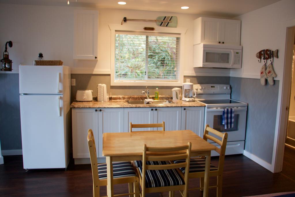 Brown'S Bay Resort Campbell River Camera foto