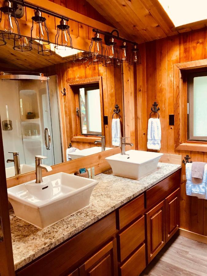 Brown'S Bay Resort Campbell River Esterno foto